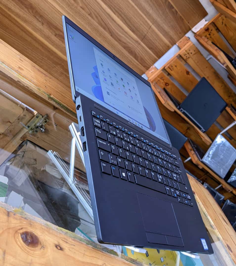 DELL LATITUDE 7270 – Image 4