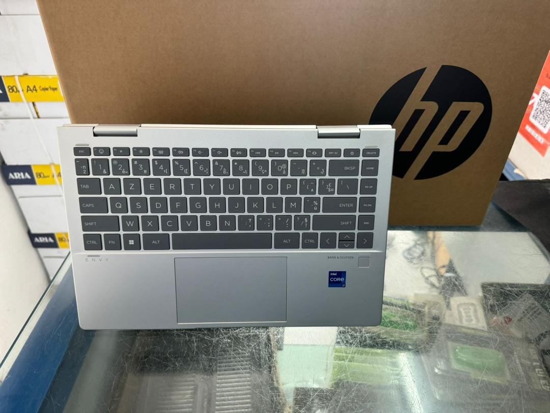 HP Envy x360 14-es0013dx