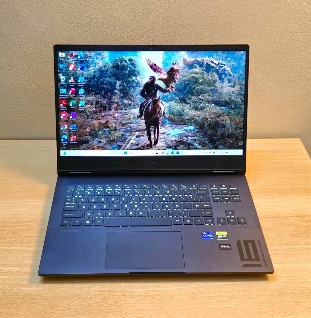 HP OMEN i9 GAMING 2024