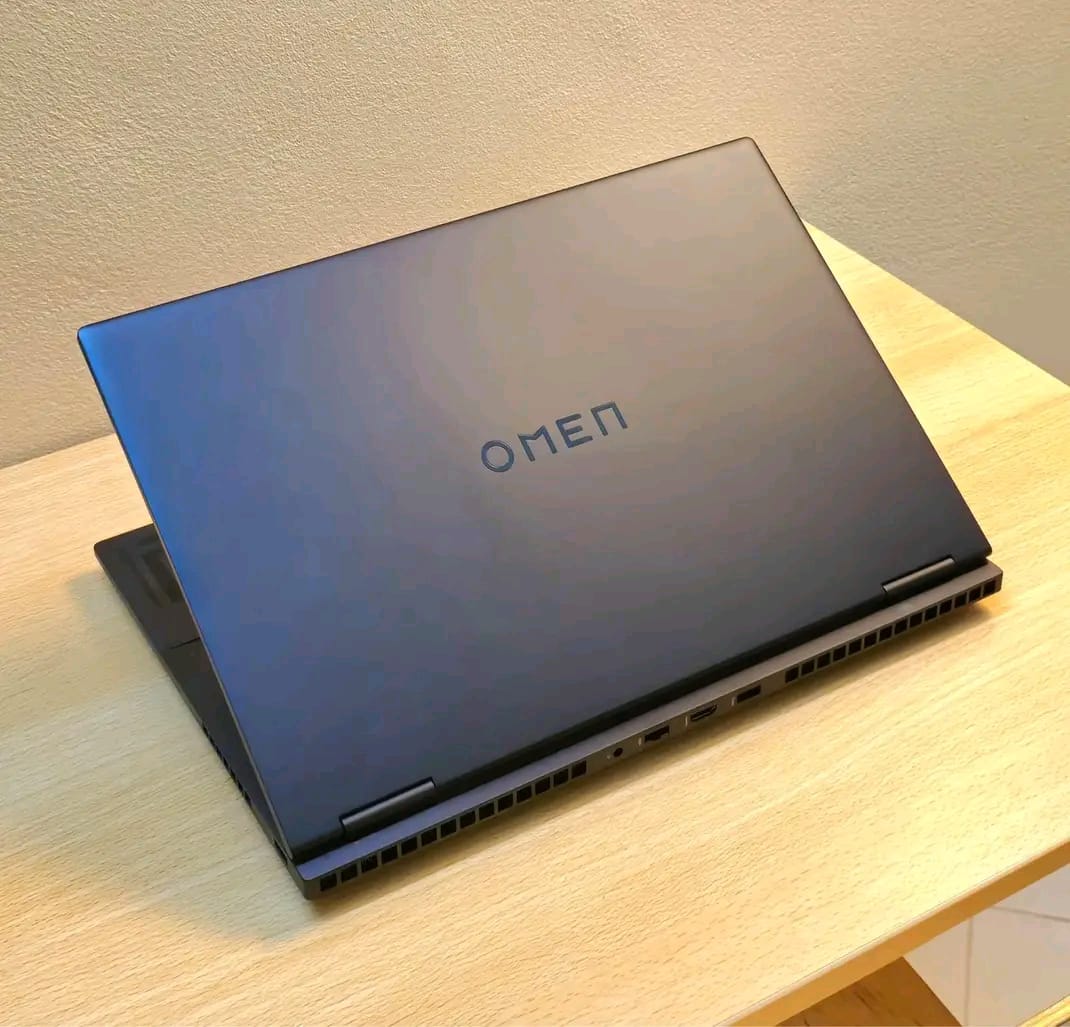 HP OMEN i9 GAMING 2024 – Image 2